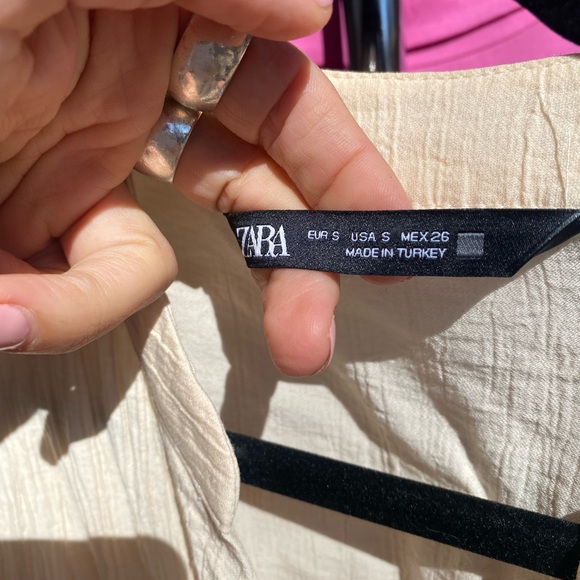 Zara Tan dress - Picture 2 of 2